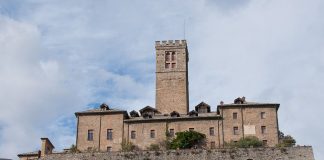 Castello di Sarre, simbol al istoriei regale din Valea Aosta Castello di Sarre