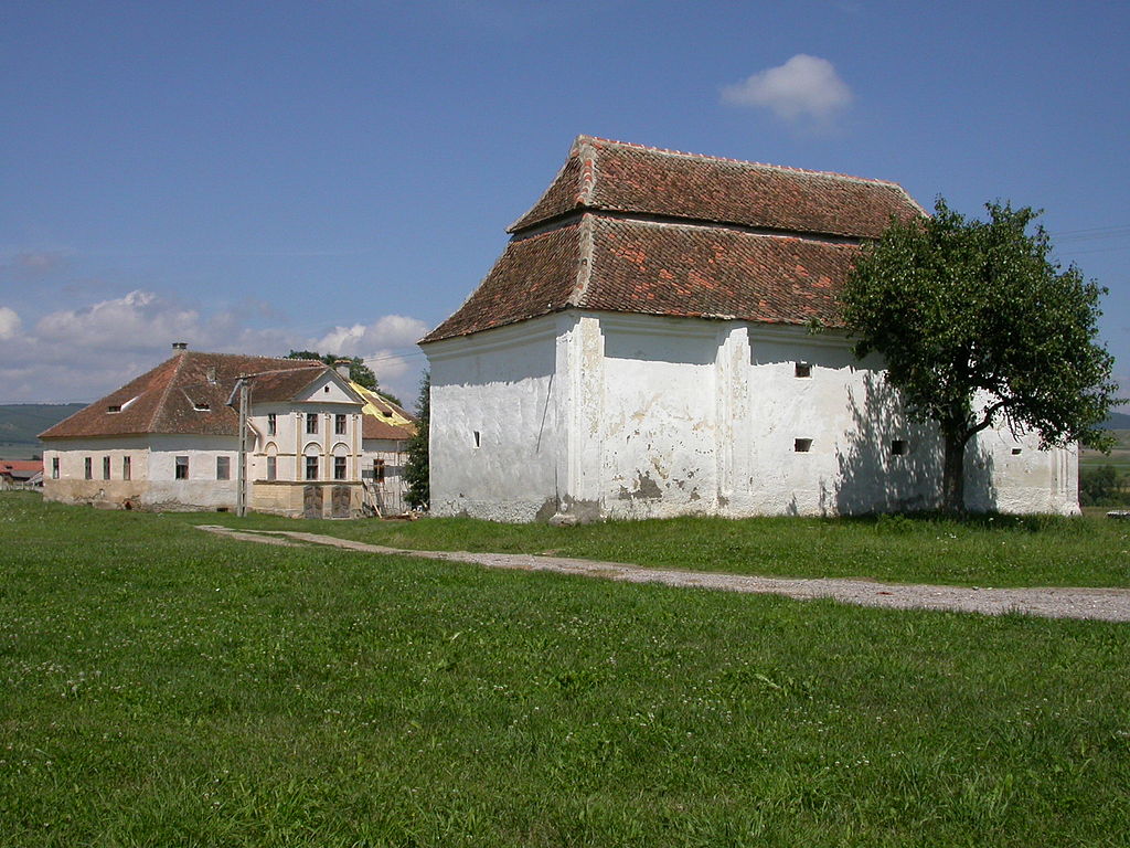 Castelul Apor din Abuș1