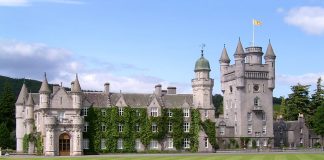 Castelul Balmoral: Obiective turistice Scotia – Crathie Castelul Balmoral