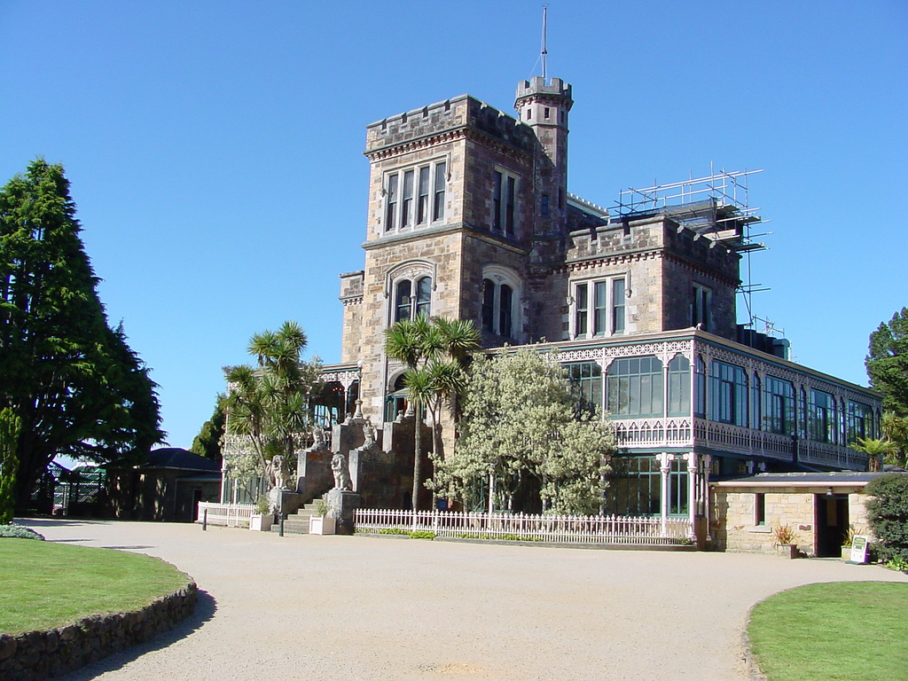 Castelul Larnach11
