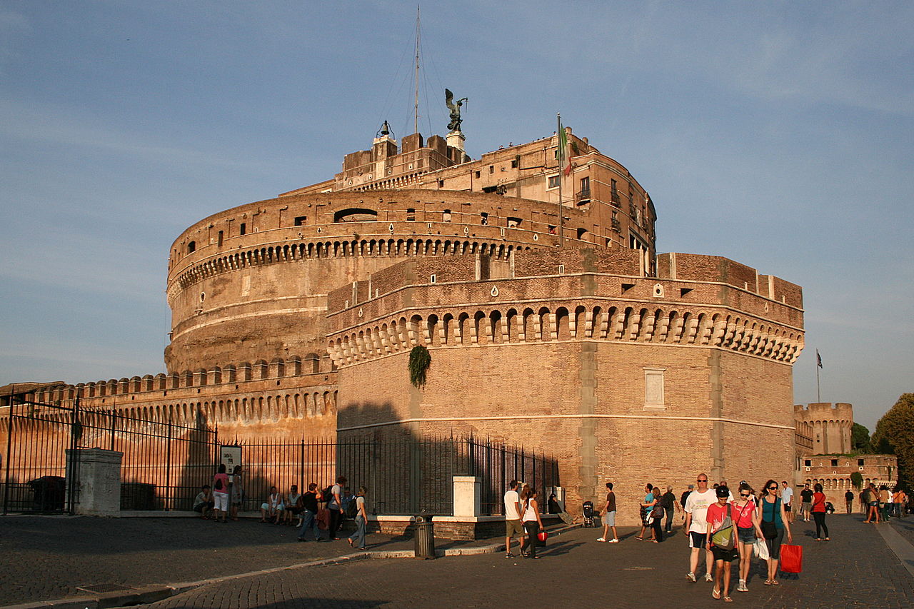 Castelul Sant Angelo111