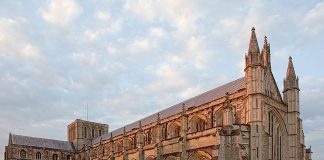 Catedrala din Winchester: Obiective turistice Anglia – Winchester Catedrala din Winchester