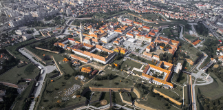 Alba : De vizitat în România Cetatea Alba Iulia