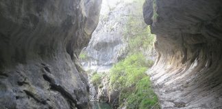 Cheile Corcoaiei: un miracol natural în inima Munților Mehedinți Cheile Corcoaiei