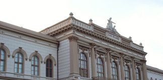 Clădirea Colegiului Naţional “Moise Nicoară"