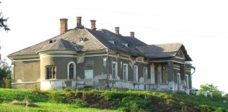 Conacul Hatfaludy din Hida