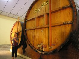 Crama KWV Cellar