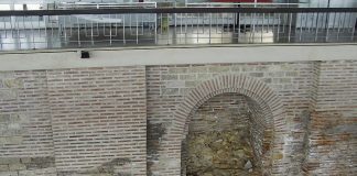 Edificiu Roman cu mozaic