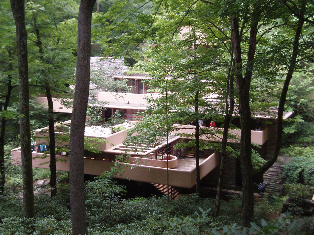 Fallingwater din Mill Run11