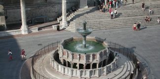 Fontana Maggiore, simbolul istoric al orașului Perugia Fontana Maggiore