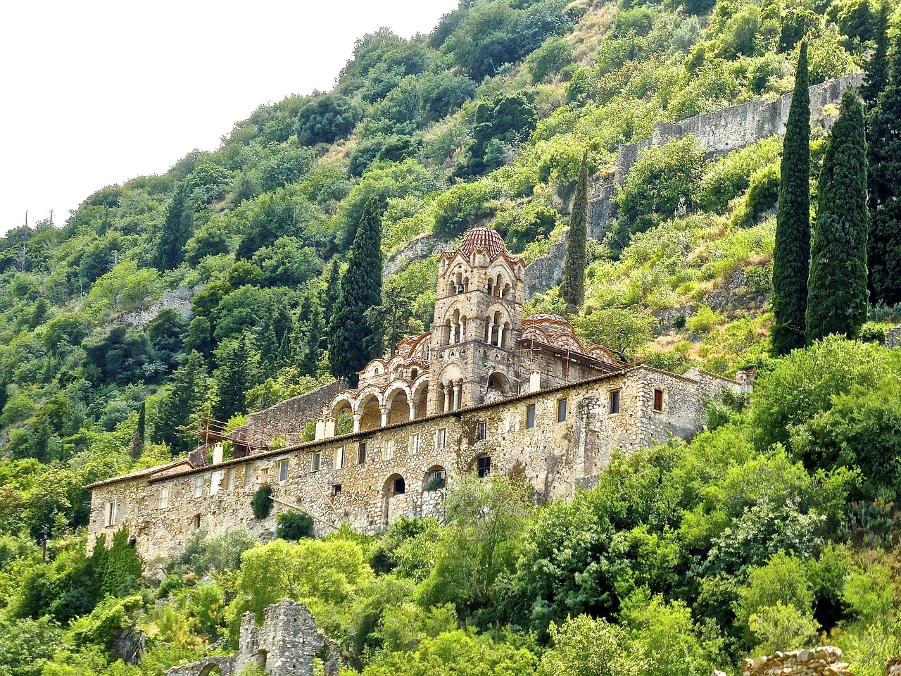Fortareata Mystras1