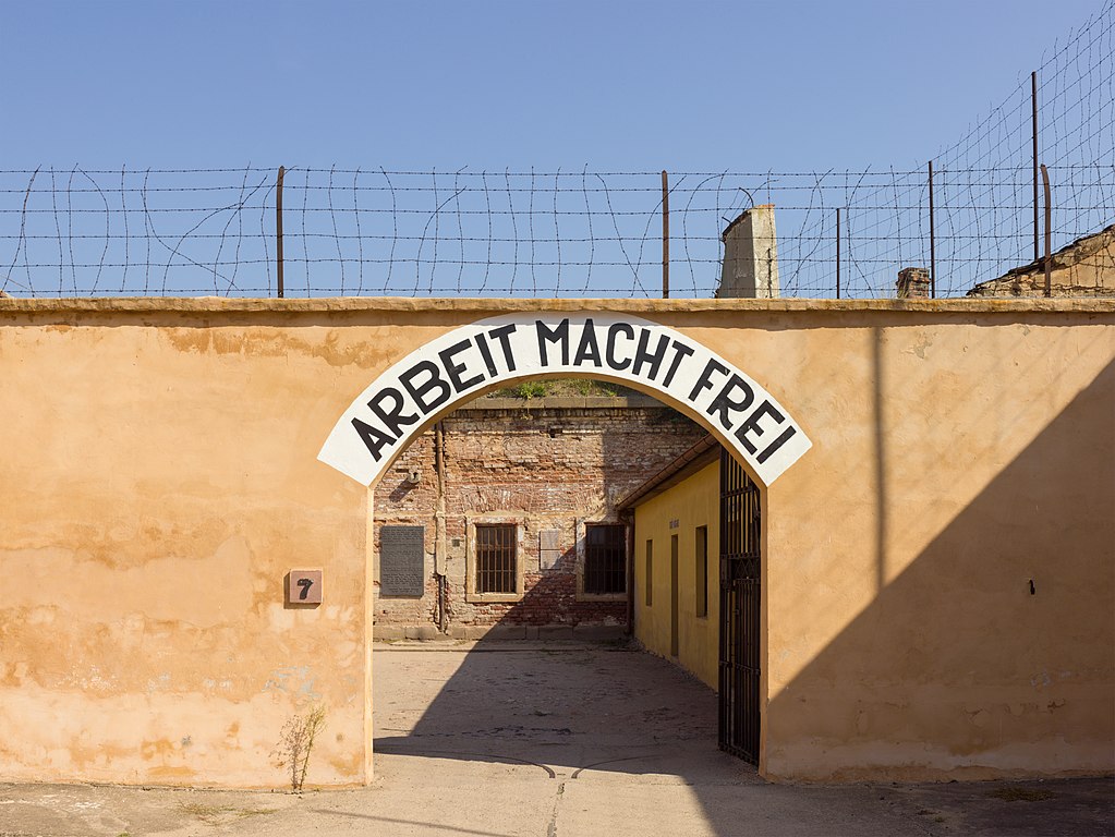 Fortareata din Terezin111