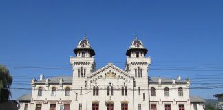 Gara oraşului Comăneşti