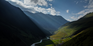 Georgia : Țări de vizitat Georgia lant muntos