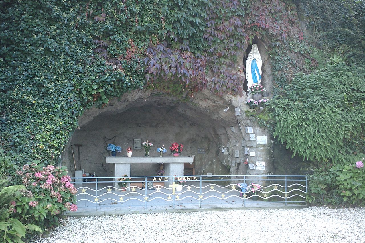 Grota Massabielle1