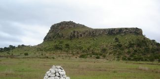 Isandlwana Visitors Centre: Obiective turistice Africa de Sud – Isandlwana Isandlwana Visitors Centre