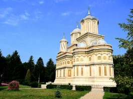 Mănăstirea Curtea de Argeş