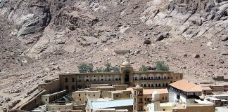 Manastirea Sfanta Ecaterina din Egipt: Obiective turistice Egipt – Muntele Sinai Manastirea Sfanta Ecaterina din Egipt