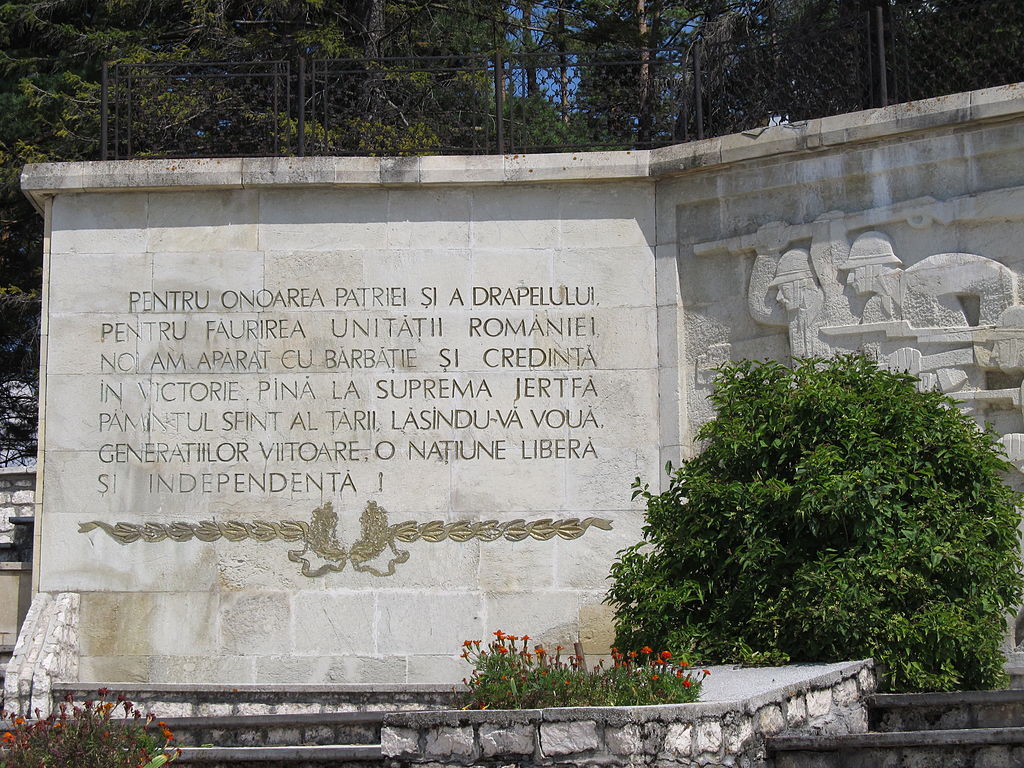 Mausoleul de la Mateiaș11