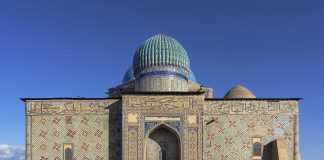 Mausoleul lui Hogea Ahmed Yasawi: Obiective turistice Kazahstan – Turkestan Mausoleul lui Hogea Ahmed Yasawi