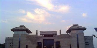 Mausoleul lui Qin Shi Huangdi: Obiective turistice China – Lintong Mausoleul lui Qin Shi Huangdi