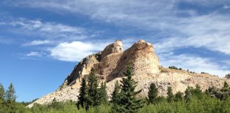 Memorialul Crazy Horse