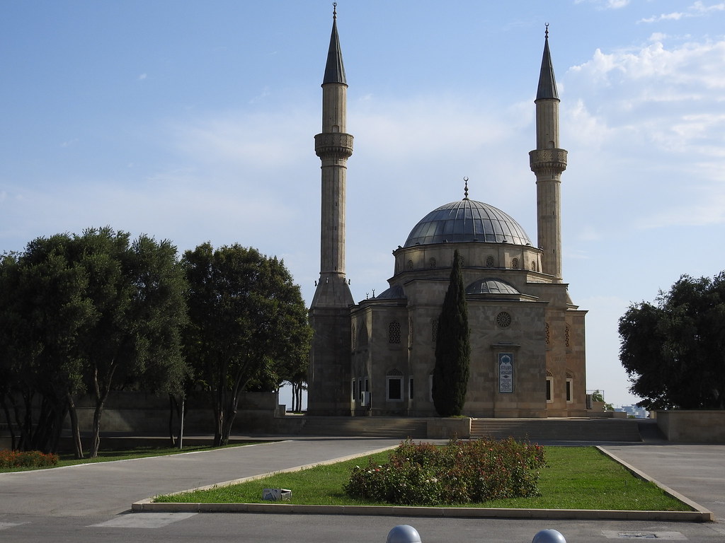 Memorialul Martirilor (Shehidler Khiyabani)
