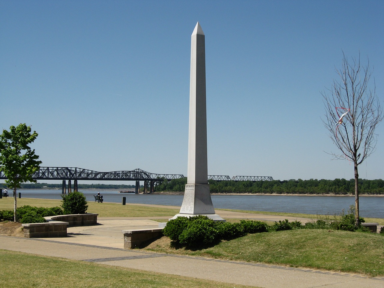 Memphis1111