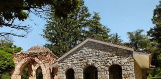 Mormantul tracic de la Kazanlak