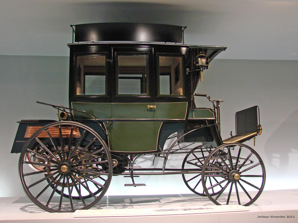 Muzeul Fabrica Mercedes-Benz111