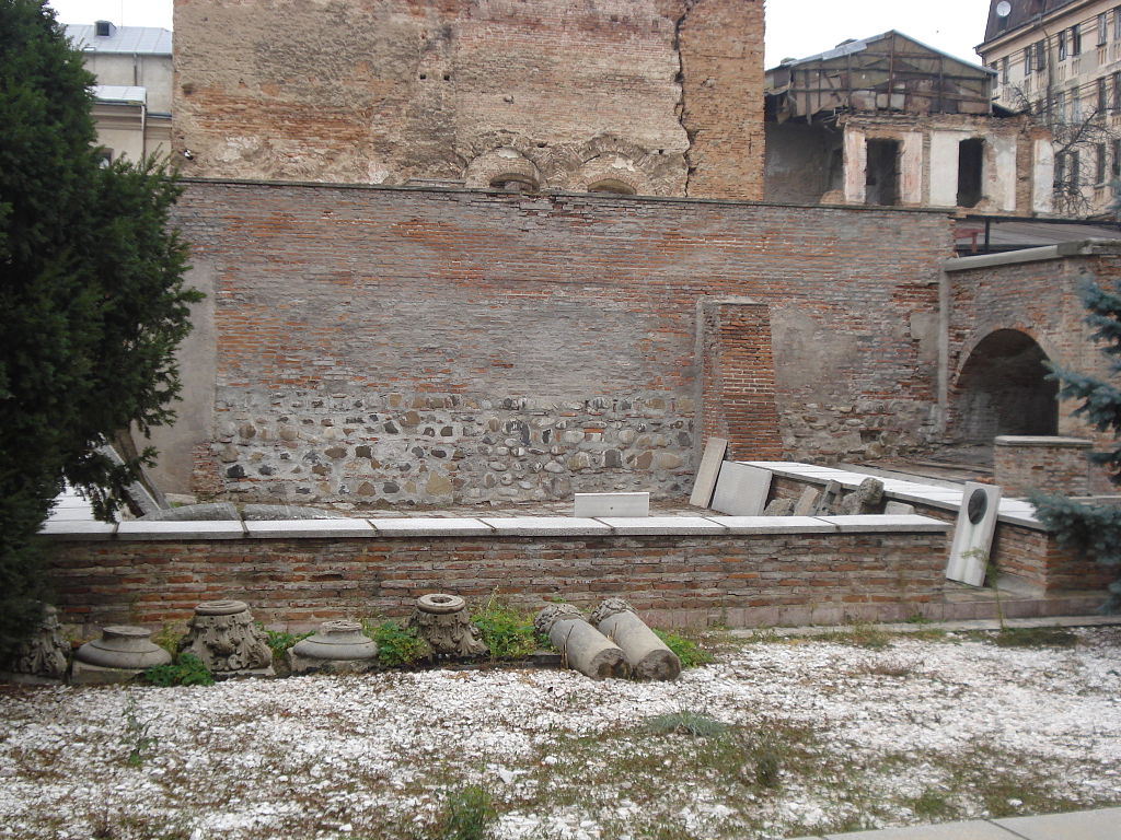 Muzeul „Curtea Veche”11