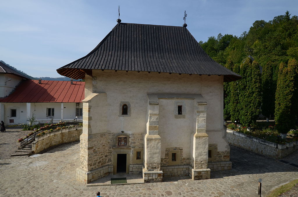 Mănăstirea Pângărați11