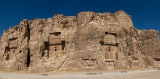 Naqsh-e Rostam, necropola regilor persani și un sit istoric impresionant Naqsh-e Rostam