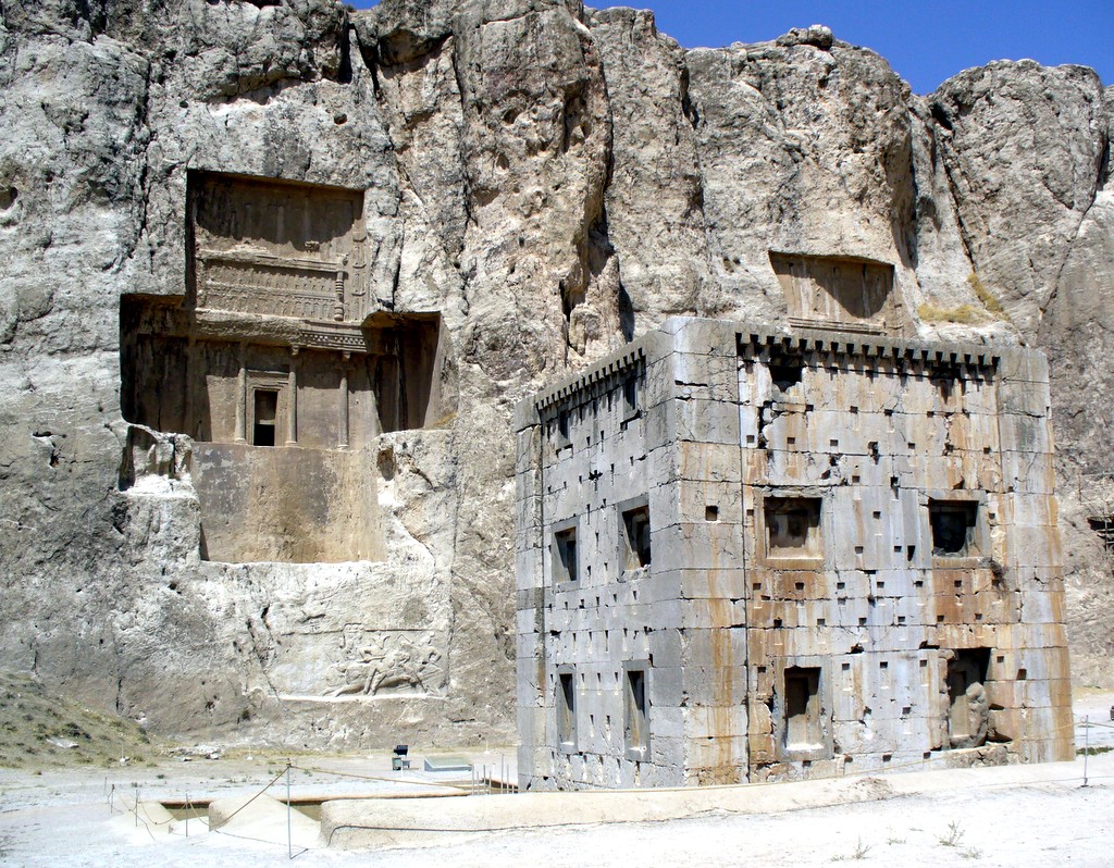 Naqsh-e Rostam111