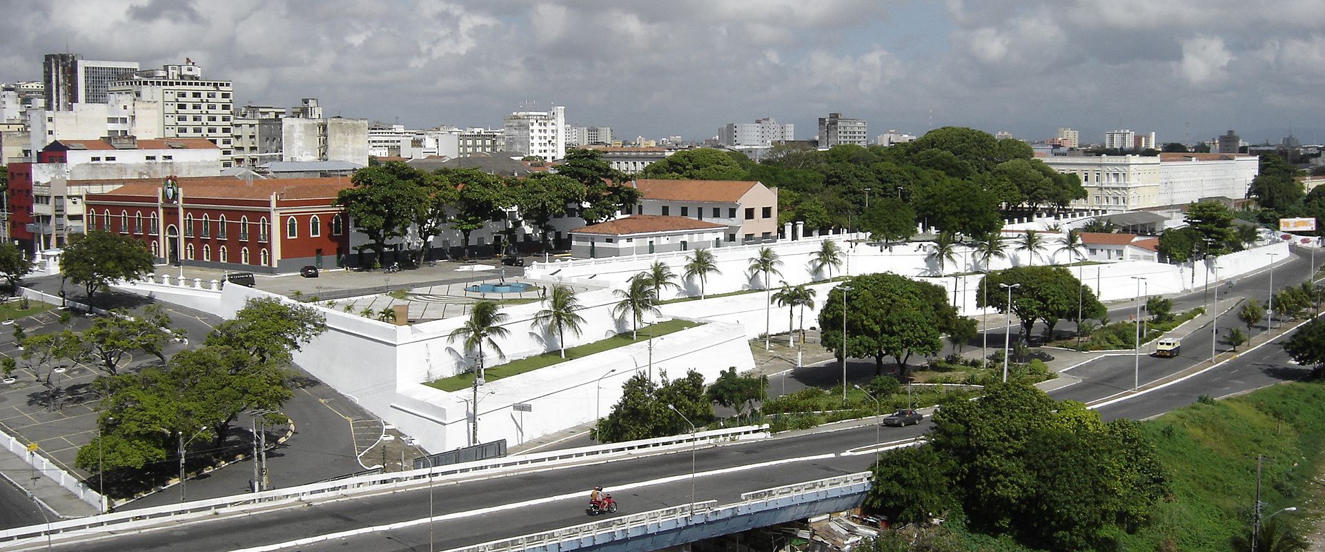 Orasul Fortaleza111