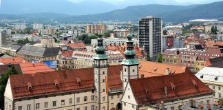 Orasul Klagenfurt: Obiective turistice Austria – Klagenfurt am Worthersee Orasul Klagenfurt