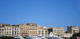 Sicilia: căldură mare şi o plimbare cu barca în Siracusa (1)