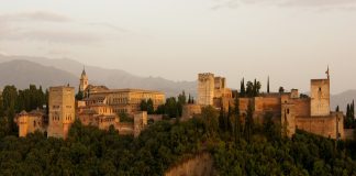 Palatul Alhambra: Obiective turistice Spania – Santiago Palatul Alhambra