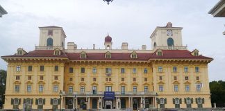 Palatul Esterhazy: Obiective turistice Austria – Eisenstadt Palatul Esterhazy