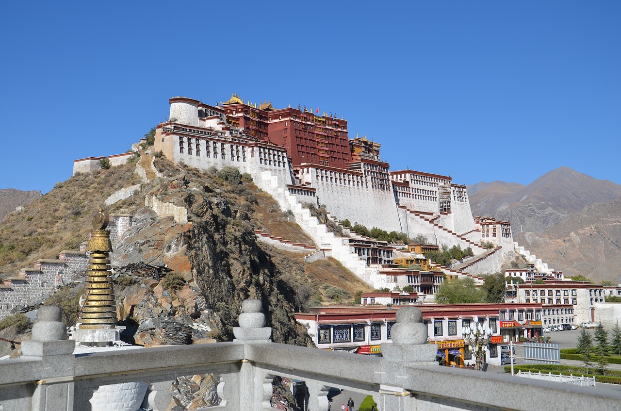 Palatul Potala din Tibet1111