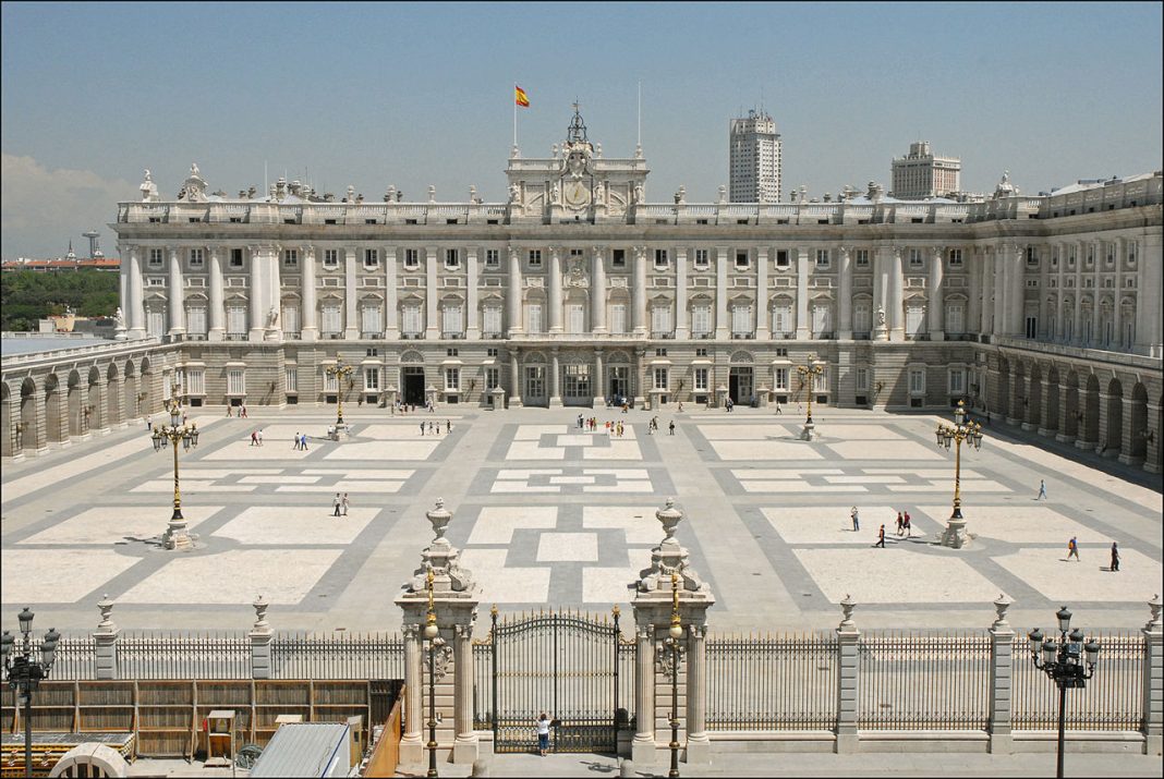 Palatul Regal din Madrid Palatul Regal din Madrid