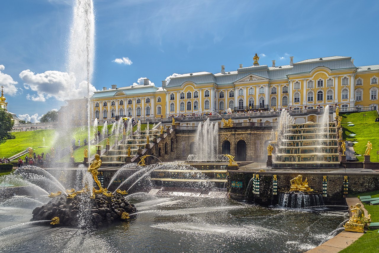 Palatul tarist Peterhof