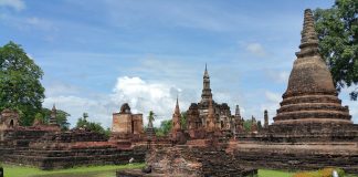 Parcul istoric Sukhothai: Obiective turistice Thailanda – Sukhothai Parcul istoric Sukhothai
