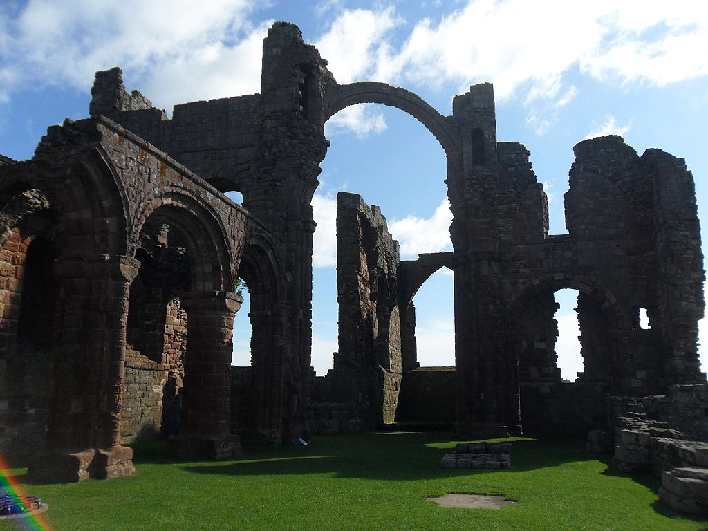 Prioratul Lindisfarne11