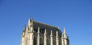 Sainte-Chapelle din Paris: bijuteria gotică a Franței Sainte-Chapelle
