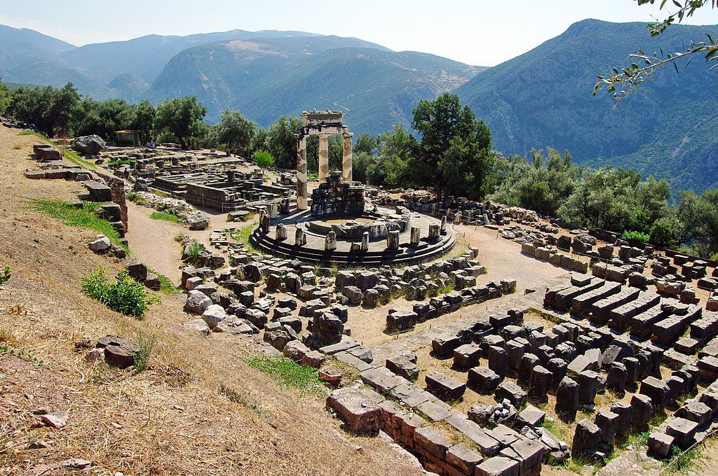 Sanctuarul Atenei Pronaea1