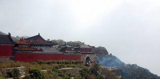 Templele de pe muntele Taishan
