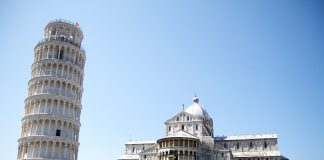 Turnul inclinat din Pisa