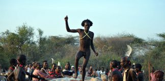 Valea Omo: Obiective turistice Etiopia – Etiopia de Sud Valea Omo