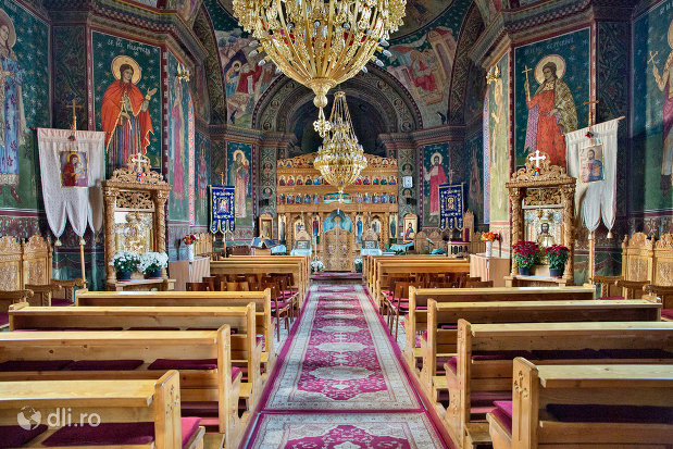 alee-din-biserica-greco-catolica-buna-vestire-din-oradea-judetul-bihor.jpg
